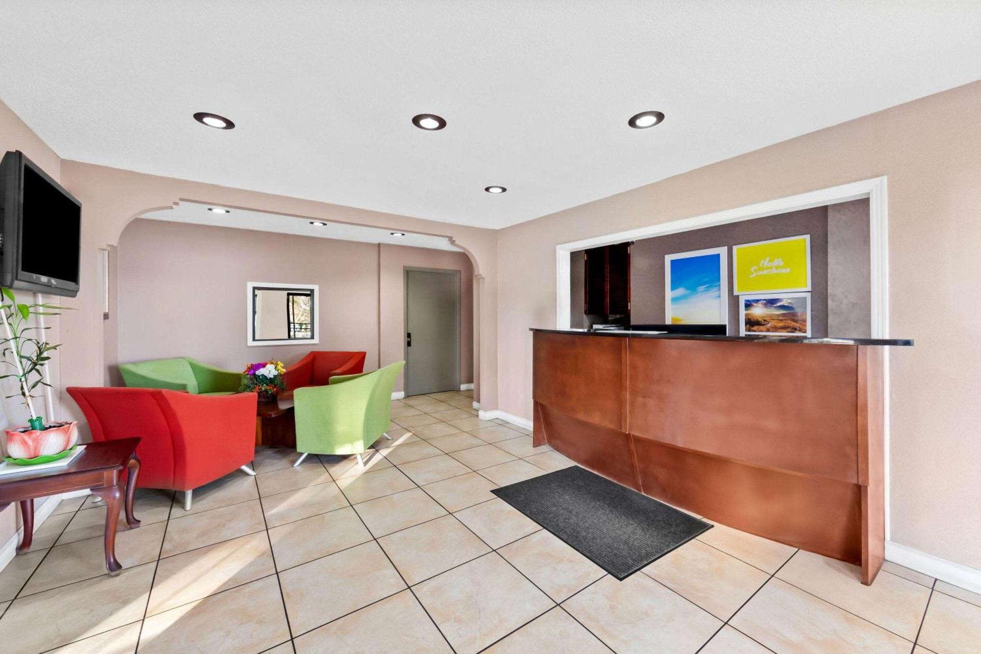Days Inn By Wyndham Brownsville Kültér fotó